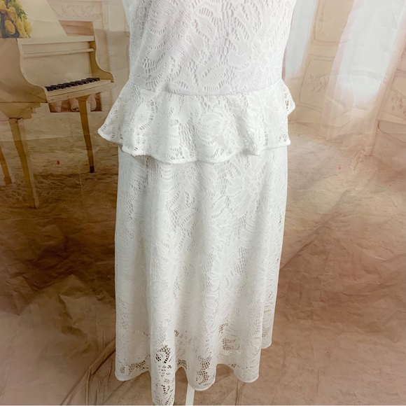 NEW Lilly Pulitzer Lace White Nolea Peplum Dress - Picture 8 of 13